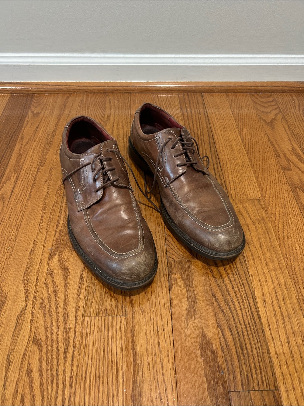 Johnston and Murphy Brown Leather Lace-Up Dress Shoes